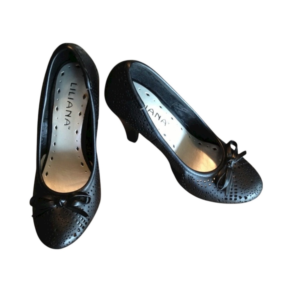 Liliana Black 3 1/2" High Heels - Picture 2 of 4